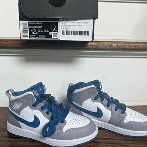 Air Jordan Mid ~ 12 Child ~ Cement True Blue